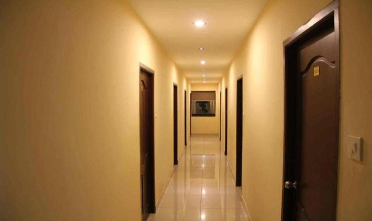 Fabhotel Smack Residency Csennai Kültér fotó