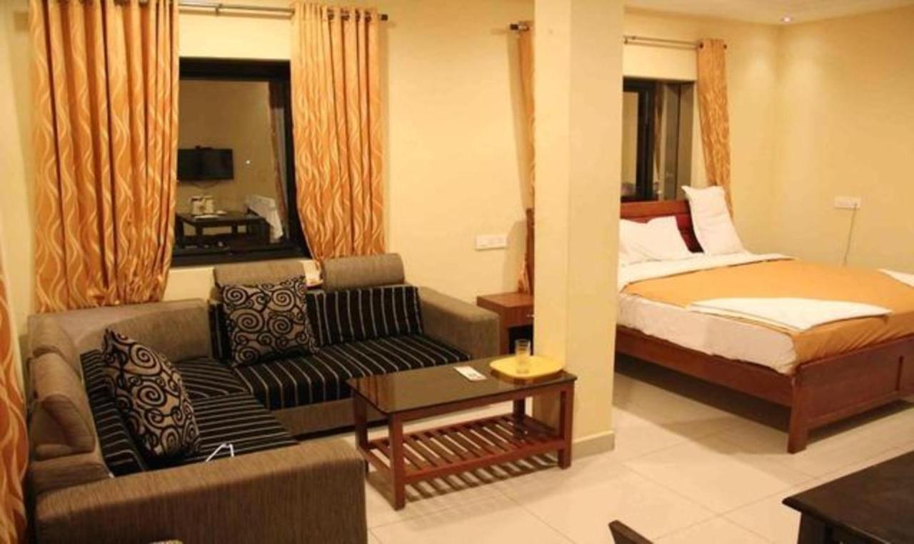 Fabhotel Smack Residency Csennai Kültér fotó